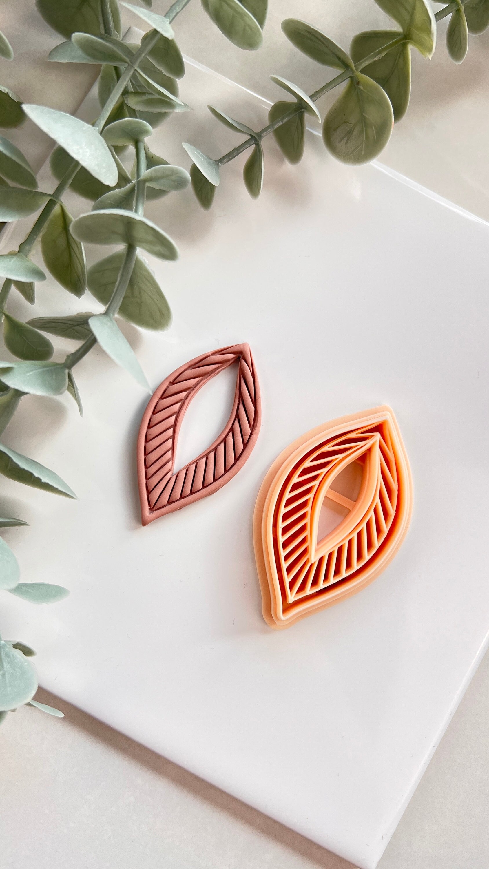 Cutout Detailed Leaf Polymer Clay Cutter