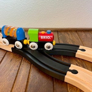 1-to-2 Splitter Track for Wooden Train Sets - Compatible with BRIO and Others