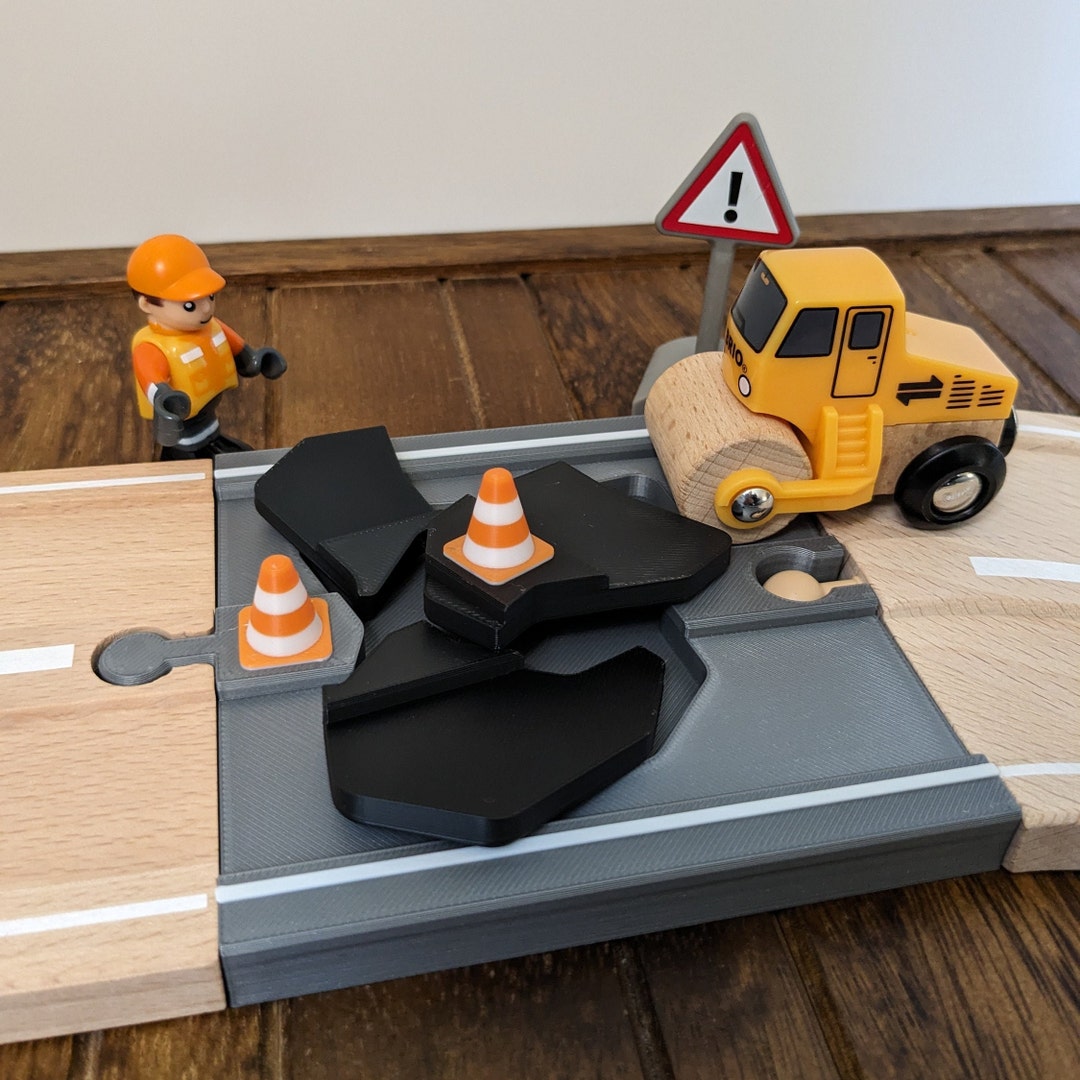 Road Repair Construction Site Compatible With BRIO Roads