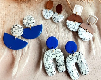 White marbled statement earrings, combined with wood/blue, handmade, unique polymer clay, lightweight, festive and suitable for everyday use