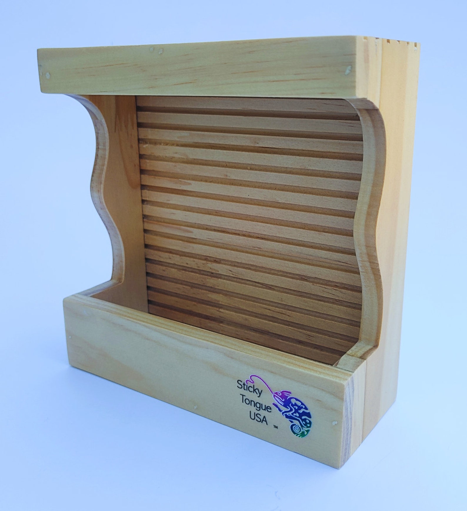 Natural Wood Chameleon Cricket Feeder Small - Sticky Tongue USA, Eco ... - Cricket Feeder For Echidnas