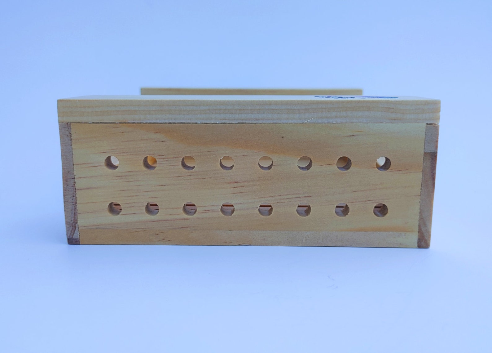Natural Wood Chameleon Cricket Feeder Small - Sticky Tongue USA, Eco ... - Best Cricket Feeders For Cute Small Animals