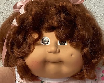 Vintage Cabbage Patch Kid Girl Auburn Cornsilk Haar Braune Augen Kopf Mould # 8 1986 Sammlerstücke Geschenke für Mädchen Tochter Schwester Mama Frau Sie