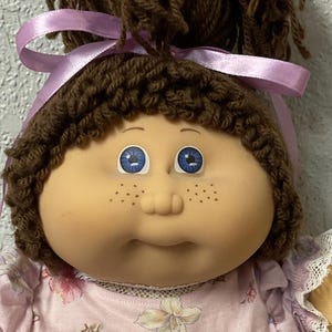 Vintage JESMAR Cabbage Patch Kid Doll: Brown Hair, Blue Eyes, Freckles