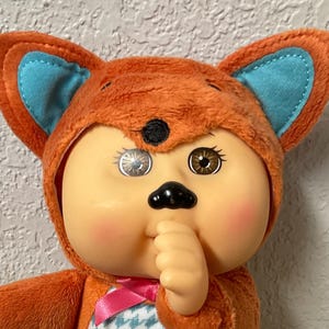 Cabbage Patch Kids Ruby the Fox plyschdocka - 23-25 cm samlarobjekt
