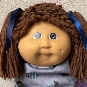 Vintage 1983 Cabbage Patch Kid Doll: First Edition, Violet Eyes, Brown Poodle Hair