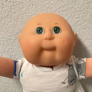 Vintage Cabbage Patch Kid TRU 1st Edition Bald Boy Green Eyes K-5 2001 Toys R Us Exclusive Gifts For Mom Sister Daughter Wife Friend Her