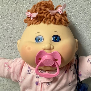 Cabbage Patch Kids Girl BabyLand Exclusive (BLE ) Blue Eyes Brown Tuft of Hair 06B Play Along 2008 Gifts For Girls Daughter Mom Sister Wife