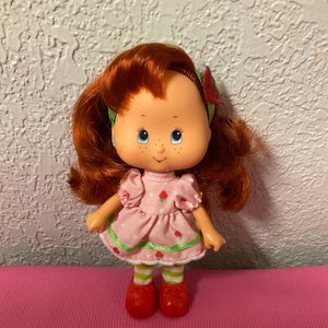 Vintage Strawberry Shortcake Kenner Doll: &quot;Party Pleaser&quot; Collectible