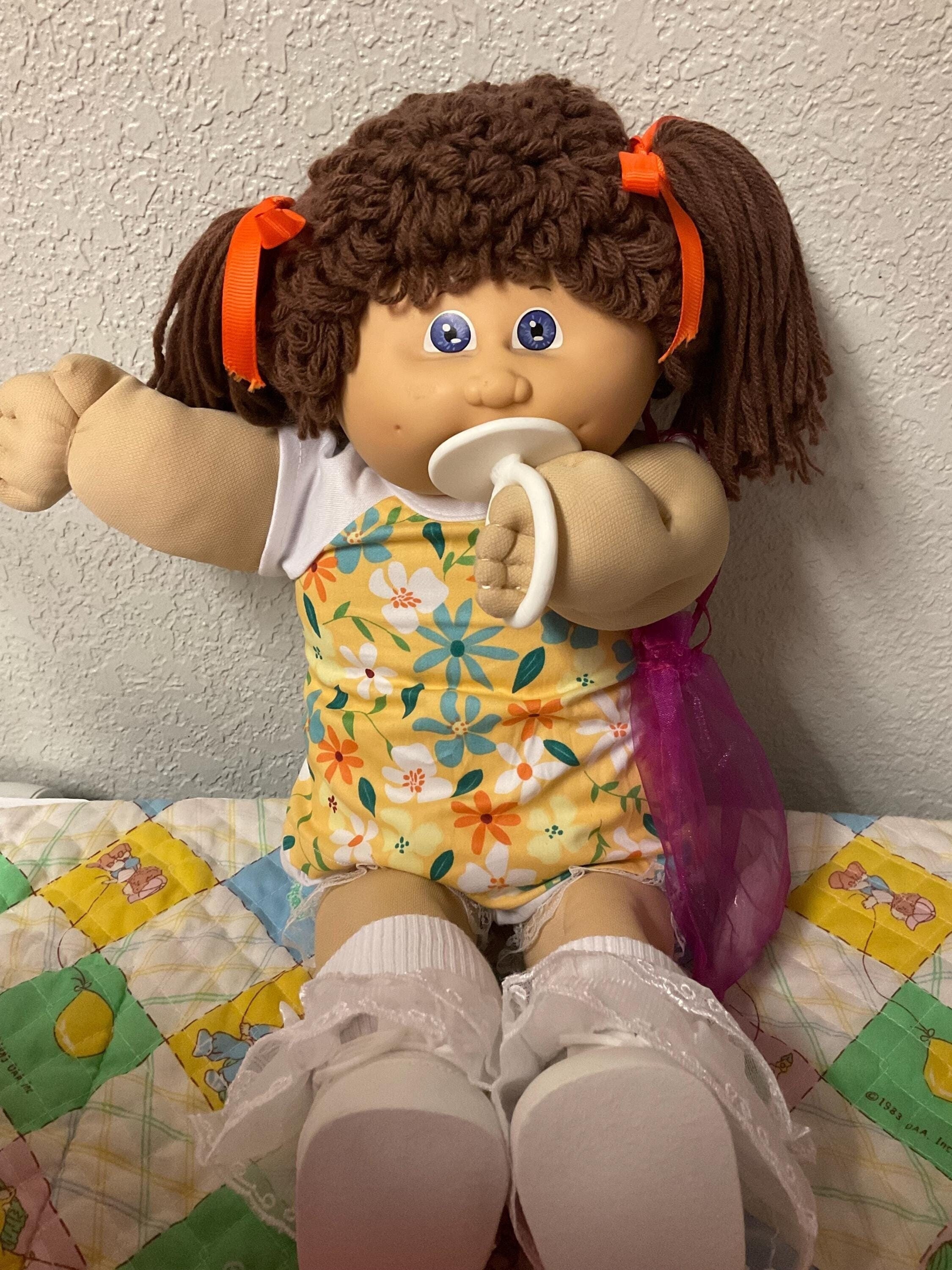 Vintage Cabbage Patch Kid Girl With Pacifier HTF VIOLET Eyes Brown Poodle Hair HM#4 1985 Collectibles Gifts For Girls Mom Friend Sister Her
