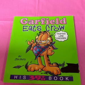 Garfield Eats Crow: Jim Davis Comic Book, 2003 Paperback