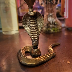 Cobra Incense Burner (holds 5 incense)