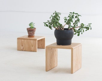 Plantie | Plant stand | Ash Wood Pot Holder | Minimalist Living Room Home Decor | Scandinavian Design Riser | Simple Stylish Contemporary
