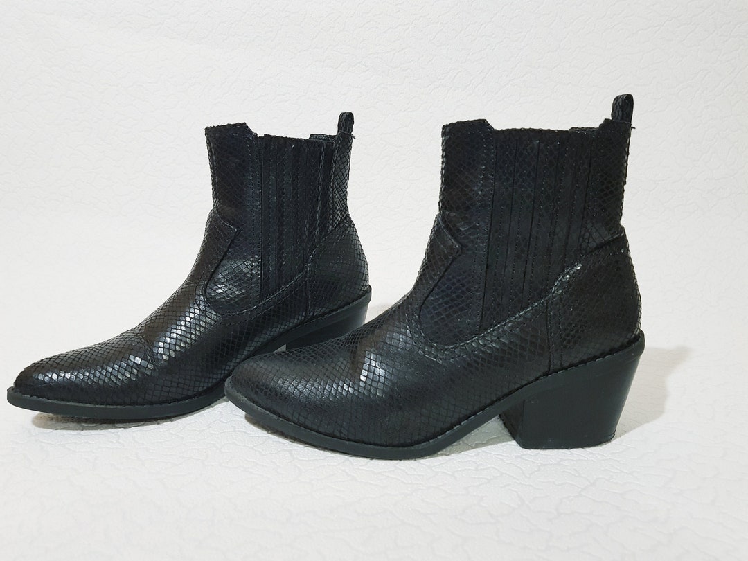 Claudia ghizzani chelsea boots cheap