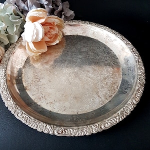 Round silver tray / Vintage silver plate tray / Round footed silver tray / vanity tray / serving tray /decorative silver tray / footed tray