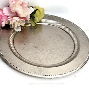 Round silver tray / Vintage silver plate tray / Round footed  silver tray / vanity tray / serving tray /decorative silver tray / footed tray