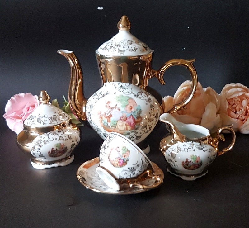 Bavaria Gold 24 K Tea Set 15 Pieces 