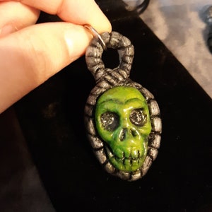 Necromancers Amulet/ Strange Amulet Skyrim