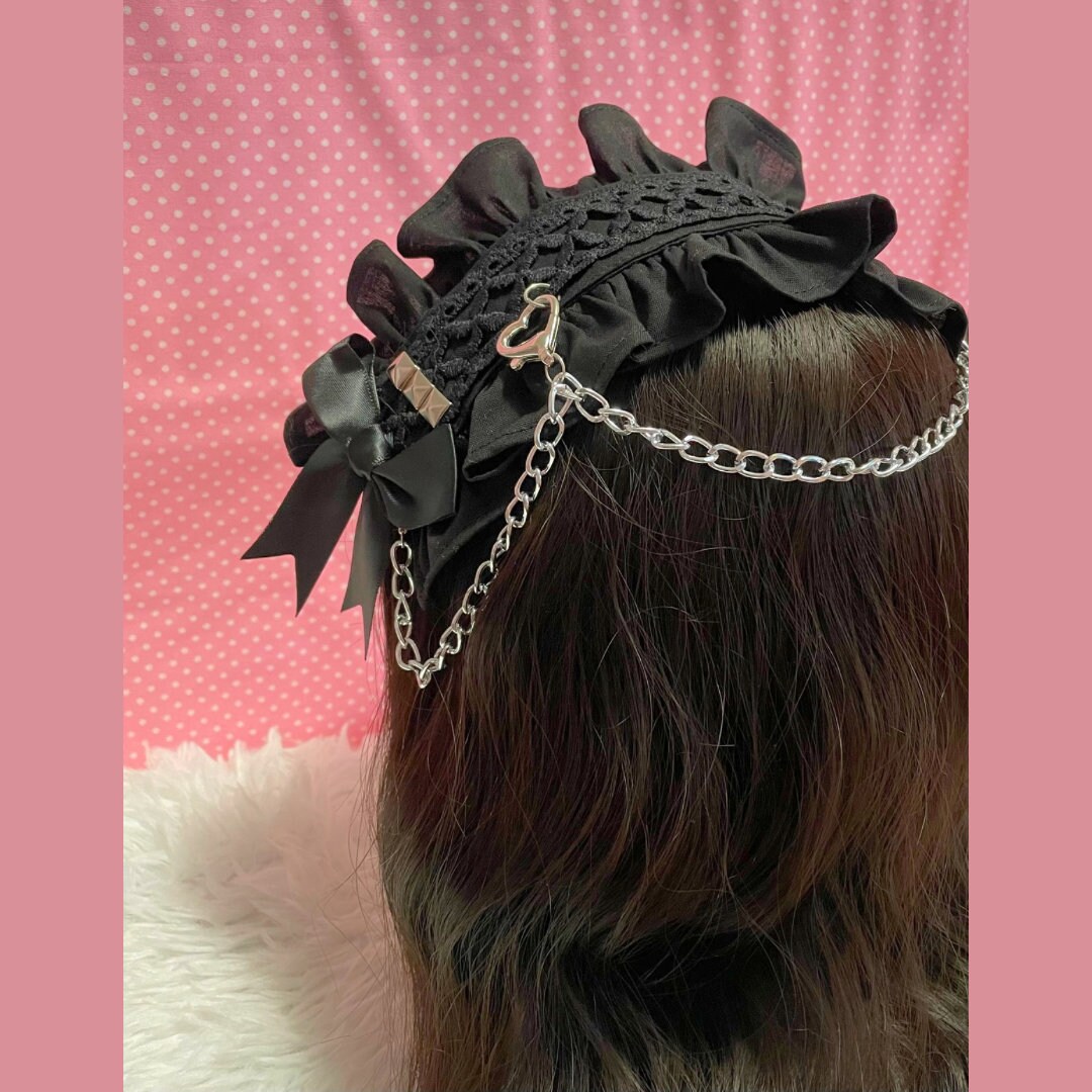 AVENCHUMU（アバンチュウム）の「Lethal ribbon pierced head