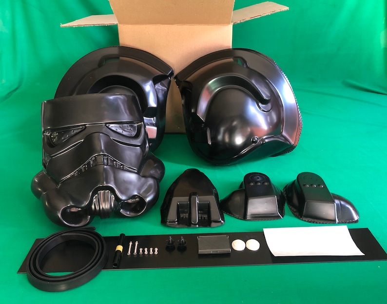 Tie pilot helmet kit