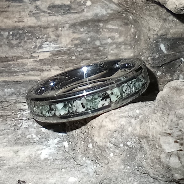 Isle Royal Greenstone, yooperstone inlaid wedding bands made in your preferred with and size.