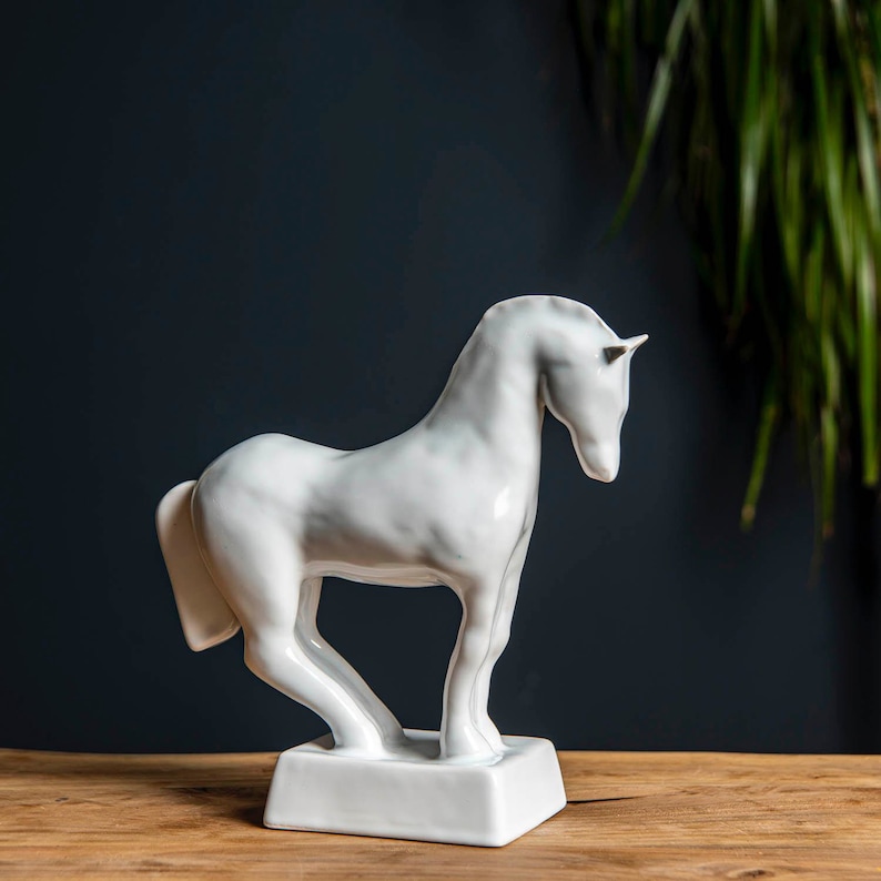 Rainbow Ceramic Horse, Artistic Ceramics, Horse Sculpture, Pottery Horse, Equine Decor, Equine Lover Gift, Animal Figure, Keramik Pferd image 5