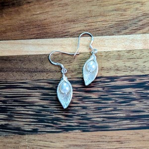 Calla Lily Pearl Earrings in Sterling silver image 3