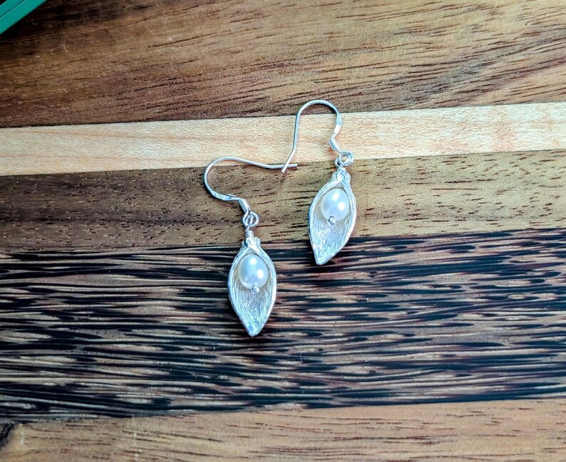 Calla Lily Pearl Earrings in Sterling silver image 3