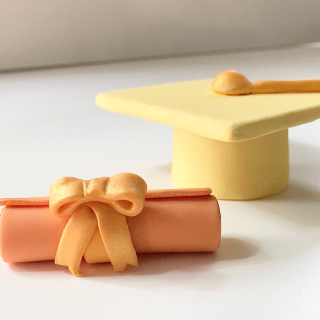 Sugar Graduation Cap and Diploma Cake Topper, Fondant Cake Topper