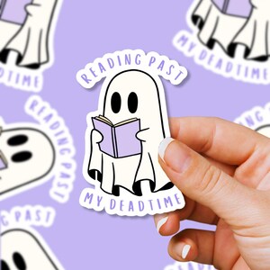 Reading Ghost Sticker – Cute Bookish Ghost Vinyl Sticker for Readers & Book Lovers