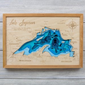 Carte en bois multicouche du lac Supérieur | Gravure au laser | Décoration murale encadrée en bois dur