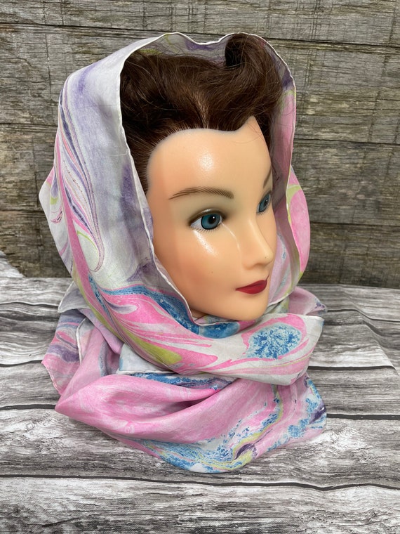 Wartime 1940s Style Head Scarf WWII Retro Pink Si… - image 2