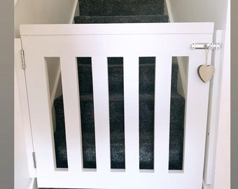 bi fold stair gate