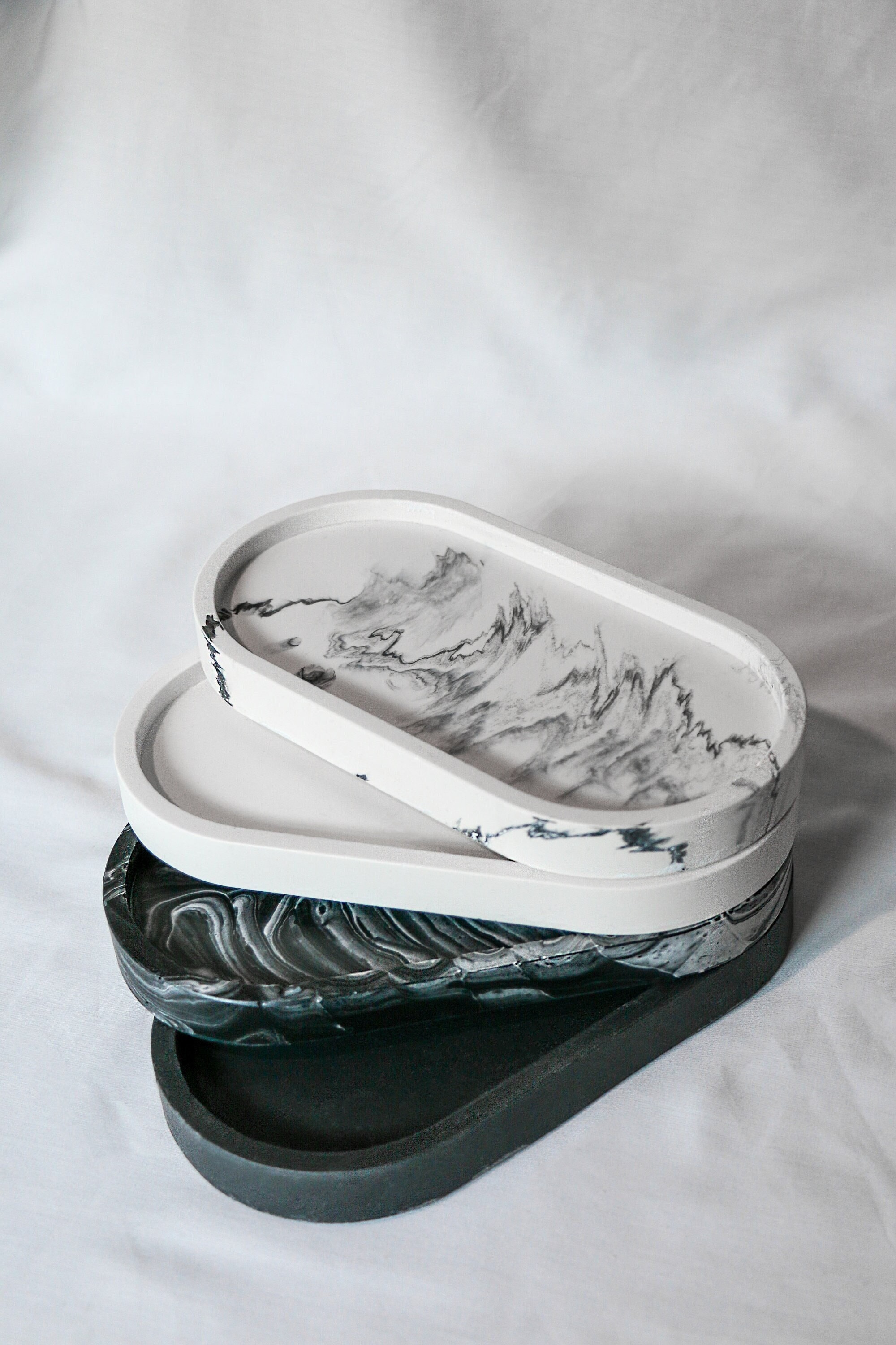 Plateaux en Jesmonite Ovale & Bougie Pot