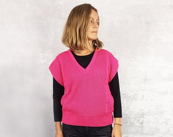 Pink sleeveless sweater, Size M, Vintage pullover, V neck knit womens jumper vest