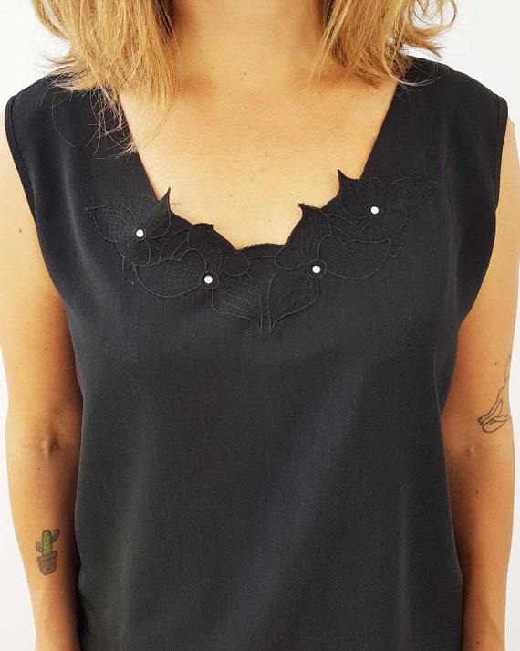 Black vest top, Size M, Simple minimalist style, … - image 2