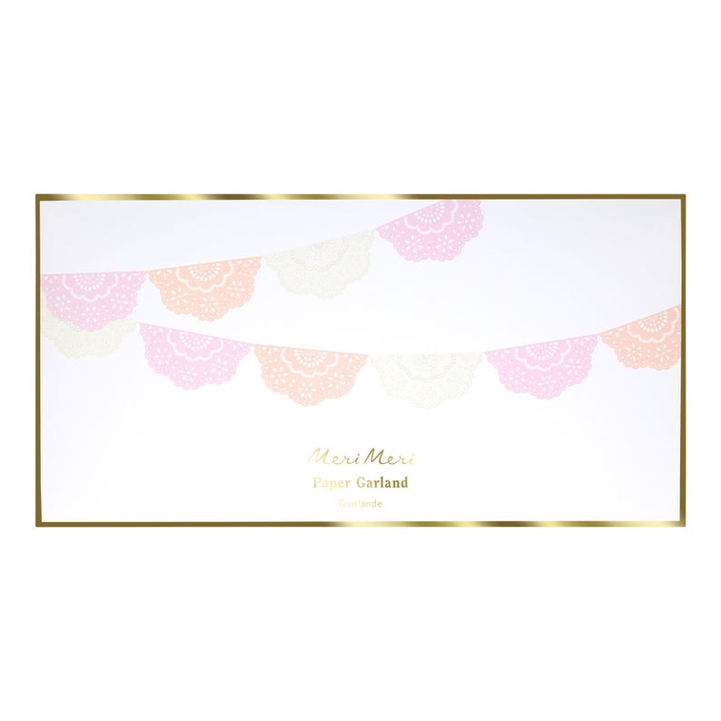 Meri Meri Broderie Anglaise Lace Pennant Garland - Thumbnail 4