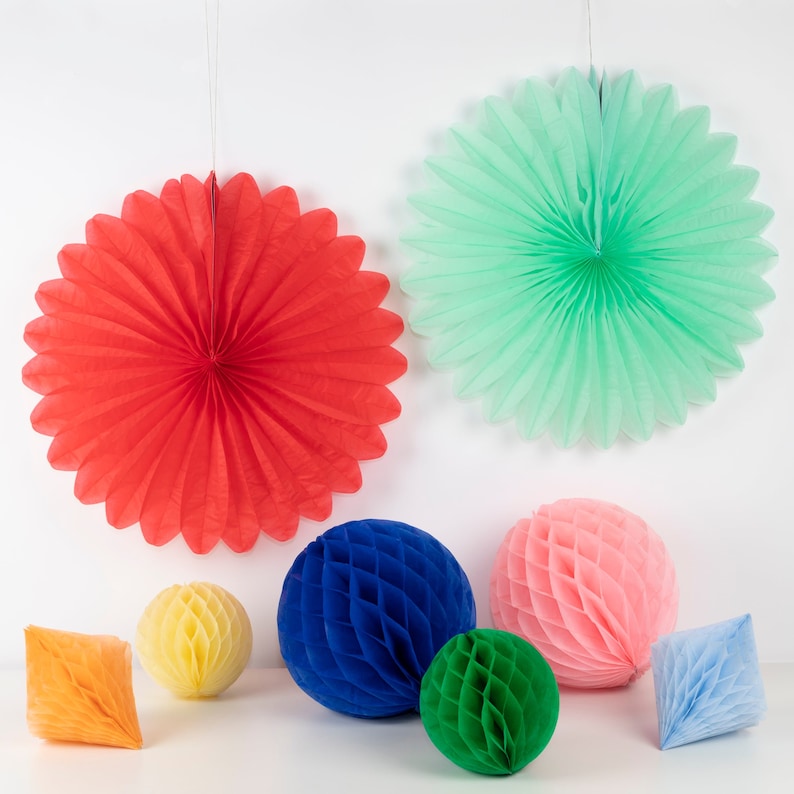 Meri Meri Rainbow Honeycomb Decoration Kit - Thumbnail 4
