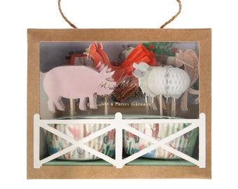 Meri Meri On The Farm Cupcake Kit (24 Pack) | Farm Cake Toppers & Cases | Kids Birthday Cupcake Decorations for Farm Party