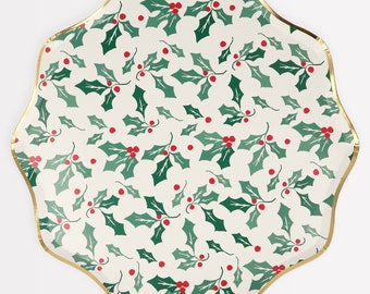 Holly Pattern Dinner Plates (x 8)