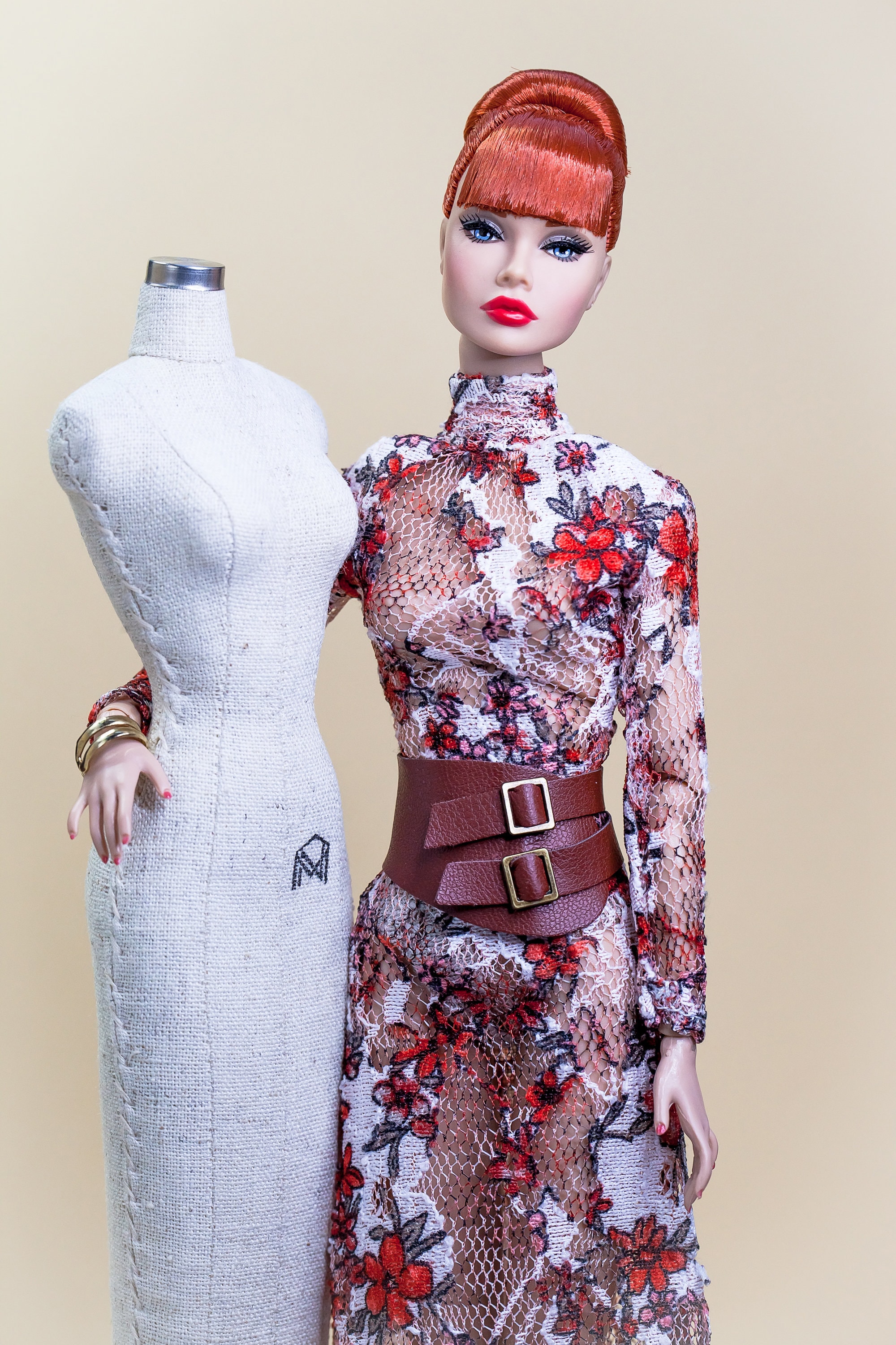 Długa sukienka z nadrukiem dla lalek Integrity Toys Poppy Parker Nu Face Fashion