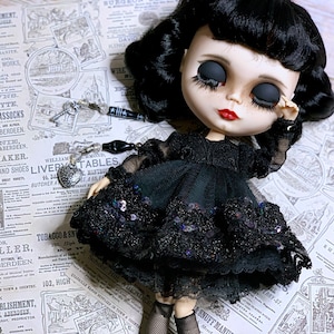 Black ball gown for Blythe Doll 30 cm doll dress with glitter. Dress for Wednesday doll, Wednesday dress