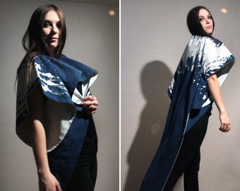Long kimono with silk lining | Indigo blue duster with abstract print