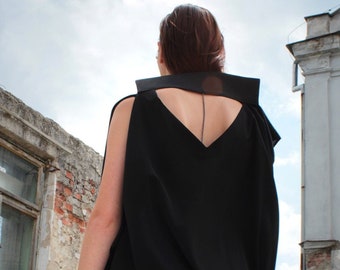 All black asymmetrical top | Slow fashion