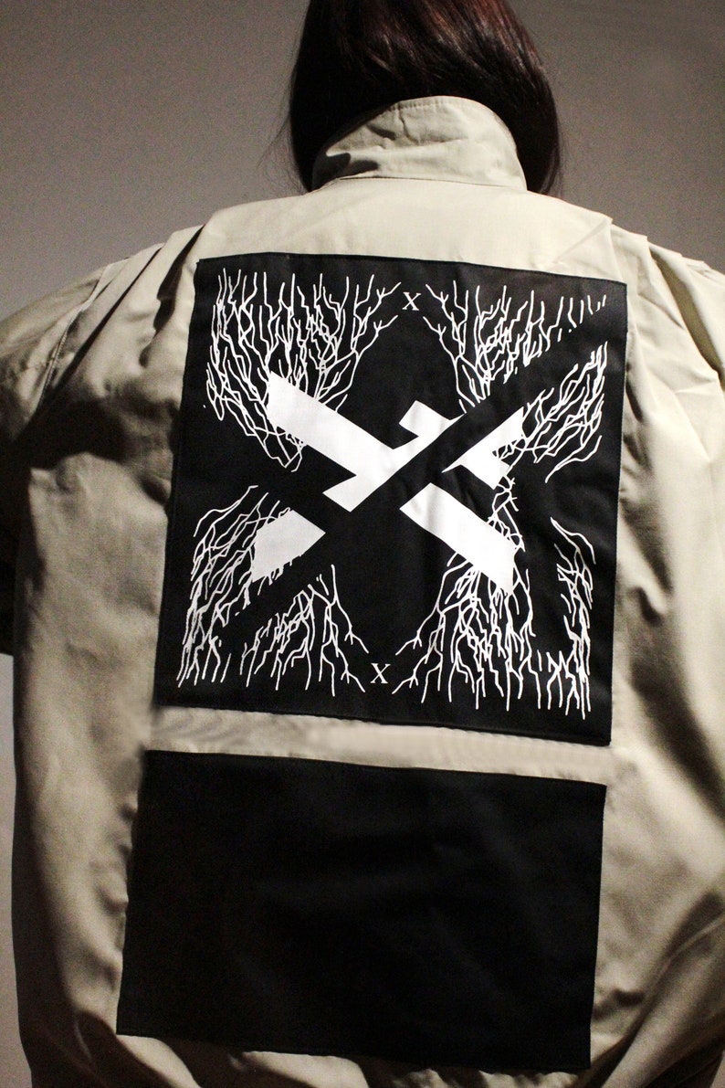 XZOUIX X VINTAGE Windbreaker jacket with screen printed back patch image 9