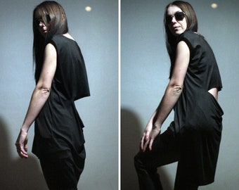 Avant garde top with open back | Minimalist long black top