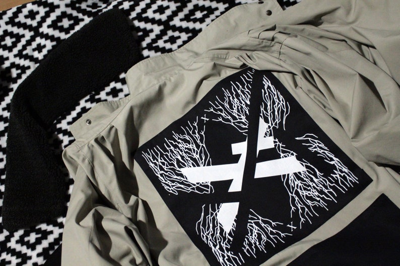 XZOUIX X VINTAGE Windbreaker jacket with screen printed back patch image 6