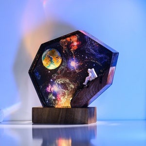 INTERSTELLAR EPOXY LAMP Space Galaxy Resin and Wood Night Light Astronaut Resin Wood Art Lamp Spacecraft Custom Night Light Birthday Gift