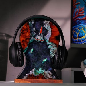 Galaxy Headphone Stand | Personalized Streamer Headset Holder | Gamer Accessories, Custom Headset Stand, Ocean lamp, Gamer Gifts