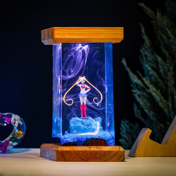 Sailor Moon Epoxy Lamp, Anime Night Lamp, Resin Night Light, Japanese  Lamp Unique decor Table Lamp  Gaming gift Anime decor